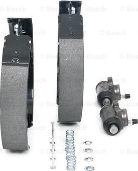 BOSCH 0 204 114 535 - Kit freno, freni a tamburo www.autoricambit.com