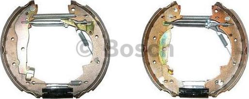 BOSCH 0 204 114 529 - Kit freno, freni a tamburo www.autoricambit.com