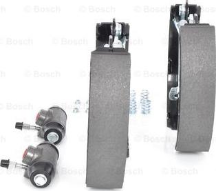 BOSCH 0 204 114 579 - Kit freno, freni a tamburo www.autoricambit.com