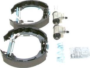 BOSCH 0 204 114 696 - Kit freno, freni a tamburo www.autoricambit.com