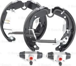 BOSCH 0 204 114 664 - Kit freno, freni a tamburo www.autoricambit.com