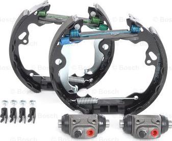 BOSCH 0 204 114 603 - Kit freno, freni a tamburo www.autoricambit.com