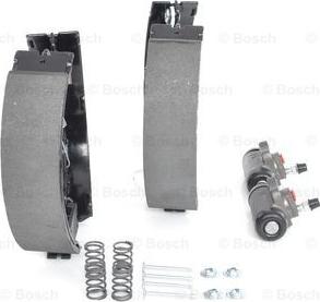 BOSCH 0 204 114 630 - Kit freno, freni a tamburo www.autoricambit.com