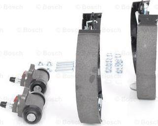 BOSCH 0 204 114 629 - Kit freno, freni a tamburo www.autoricambit.com