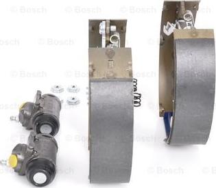 BOSCH 0 204 114 014 - Kit freno, freni a tamburo www.autoricambit.com