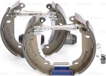 BOSCH 0 204 114 014 - Kit freno, freni a tamburo www.autoricambit.com