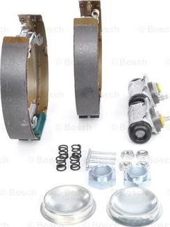 BOSCH 0 204 114 039 - Kit freno, freni a tamburo www.autoricambit.com