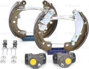 BOSCH 0 204 114 199 - Kit freno, freni a tamburo www.autoricambit.com