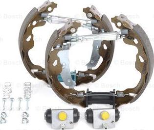 BOSCH 0 204 114 190 - Kit freno, freni a tamburo www.autoricambit.com