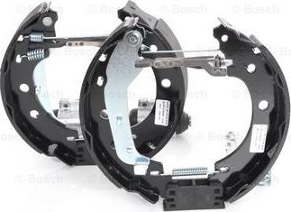 BOSCH 0 204 114 156 - Kit freno, freni a tamburo www.autoricambit.com