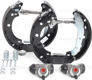 BOSCH 0 204 114 156 - Kit freno, freni a tamburo www.autoricambit.com