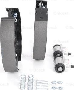 BOSCH 0 204 114 152 - Kit freno, freni a tamburo www.autoricambit.com