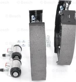 BOSCH 0 204 114 152 - Kit freno, freni a tamburo www.autoricambit.com