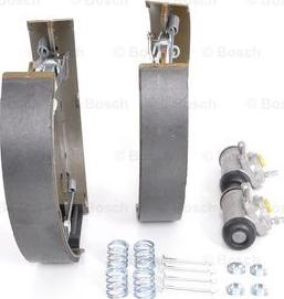 BOSCH 0 204 114 167 - Kit freno, freni a tamburo www.autoricambit.com