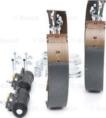 BOSCH 0 204 114 205 - Kit freno, freni a tamburo www.autoricambit.com