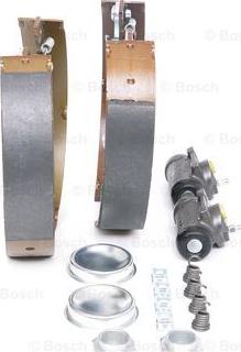 BOSCH 0 204 114 203 - Kit freno, freni a tamburo www.autoricambit.com