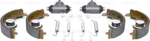 BOSCH 0 204 113 507 - Kit freno, freni a tamburo www.autoricambit.com