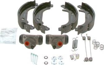 BOSCH 0 204 113 580 - Kit freno, freni a tamburo www.autoricambit.com