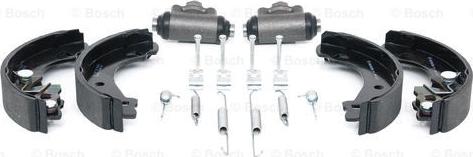 BOSCH 0 204 113 696 - Kit freno, freni a tamburo www.autoricambit.com