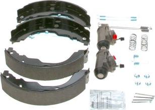 BOSCH 0 204 113 669 - Kit freno, freni a tamburo www.autoricambit.com