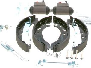 BOSCH 0 204 113 605 - Kit freno, freni a tamburo www.autoricambit.com