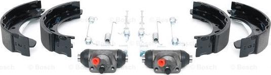 BOSCH 0 204 113 601 - Kit freno, freni a tamburo www.autoricambit.com