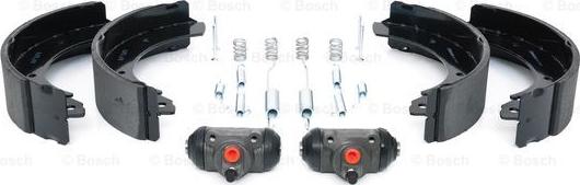 BOSCH 0 204 113 602 - Kit freno, freni a tamburo www.autoricambit.com