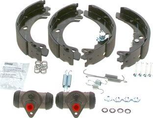 BOSCH 0 204 113 688 - Kit freno, freni a tamburo www.autoricambit.com