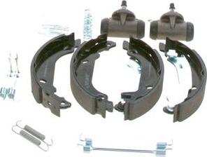 BOSCH 0 204 113 674 - Kit freno, freni a tamburo www.autoricambit.com