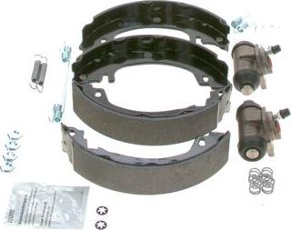 BOSCH 0 204 113 671 - Kit freno, freni a tamburo www.autoricambit.com