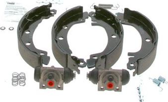 BOSCH 0 204 113 671 - Kit freno, freni a tamburo www.autoricambit.com