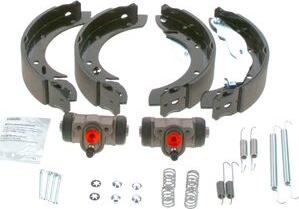 BOSCH 0 204 113 678 - Kit freno, freni a tamburo www.autoricambit.com