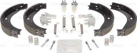 BOSCH 0 204 113 804 - Kit ganasce, Freno stazionamento www.autoricambit.com