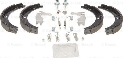 BOSCH 0 204 113 812 - Kit ganasce, Freno stazionamento www.autoricambit.com