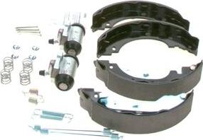 BOSCH 0 204 113 724 - Kit freno, freni a tamburo www.autoricambit.com