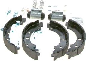 BOSCH 0 204 113 724 - Kit freno, freni a tamburo www.autoricambit.com