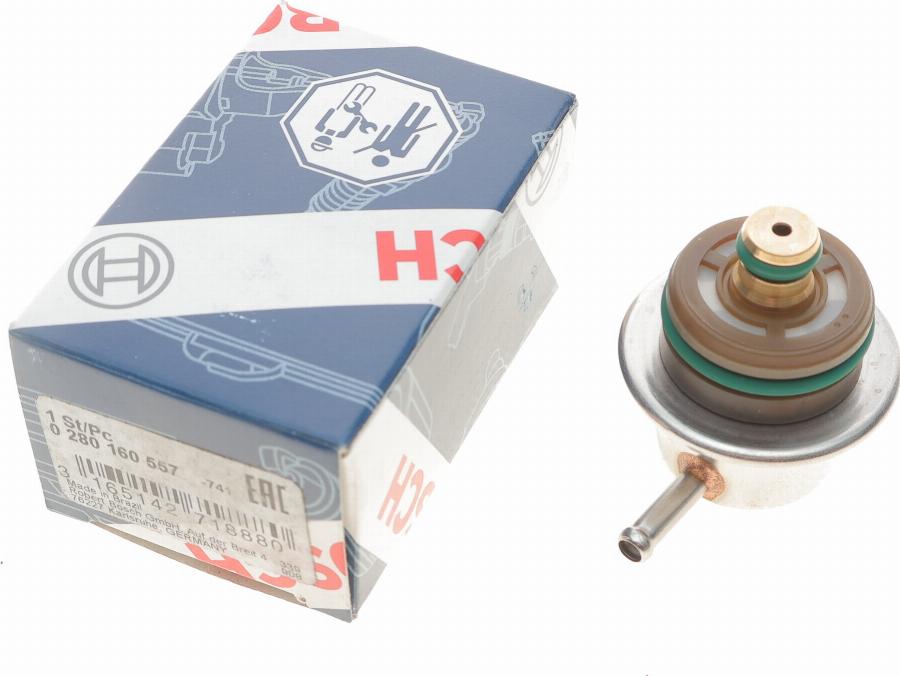 BOSCH 0 280 160 557 - Regolatore pressione carburante www.autoricambit.com