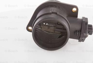 BOSCH 0 281 002 144 - Debimetro www.autoricambit.com