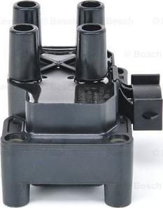 BOSCH 0 221 503 490 - Bobina d'accensione www.autoricambit.com