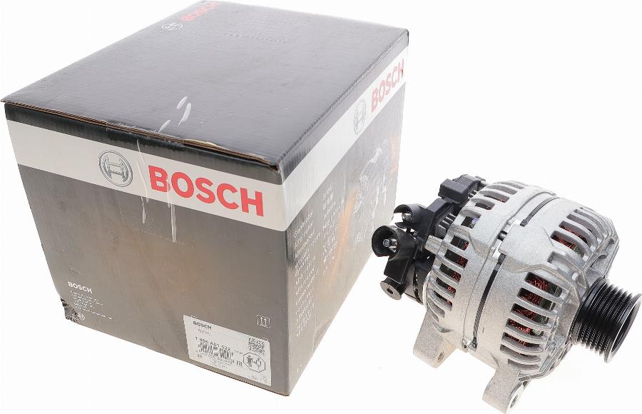 BOSCH 1 986 A01 522 - Alternatore www.autoricambit.com