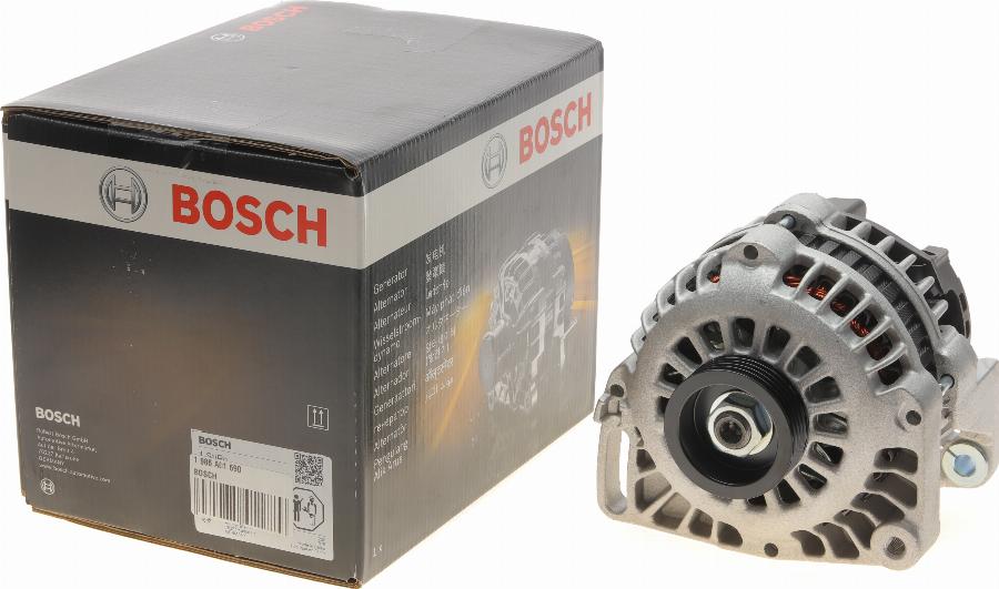 BOSCH 1 986 A01 690 - Alternatore www.autoricambit.com