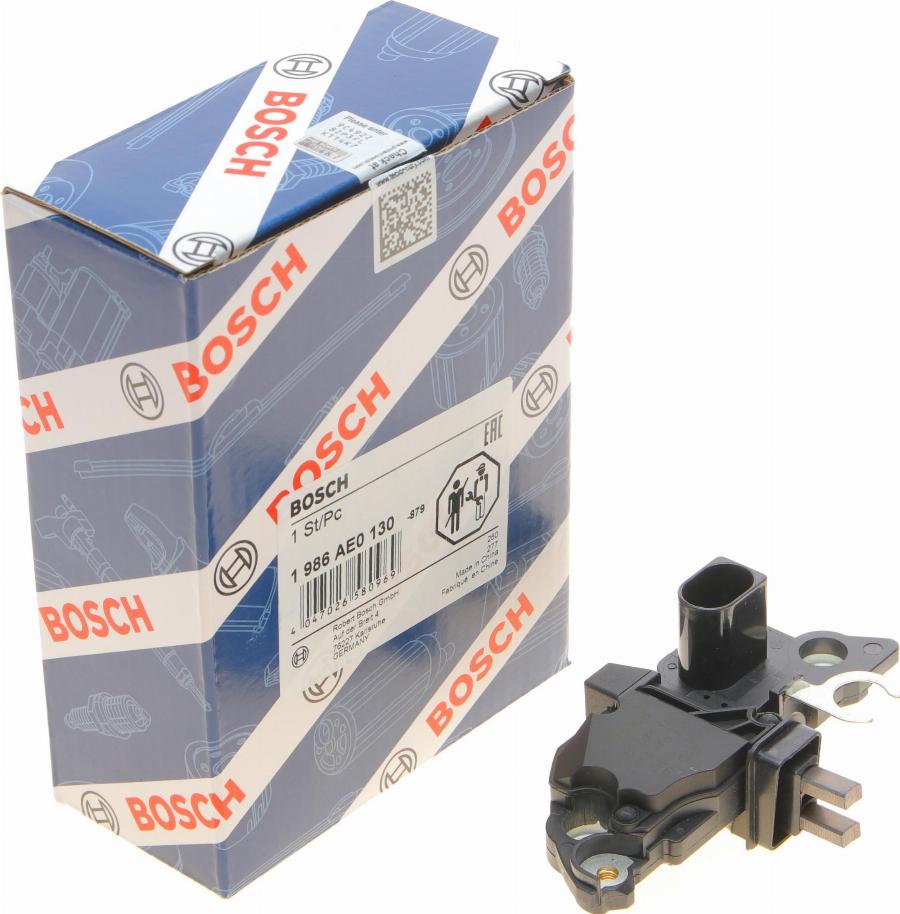 BOSCH 1 986 AE0 130 - Regolatore di tensione del generatore www.autoricambit.com