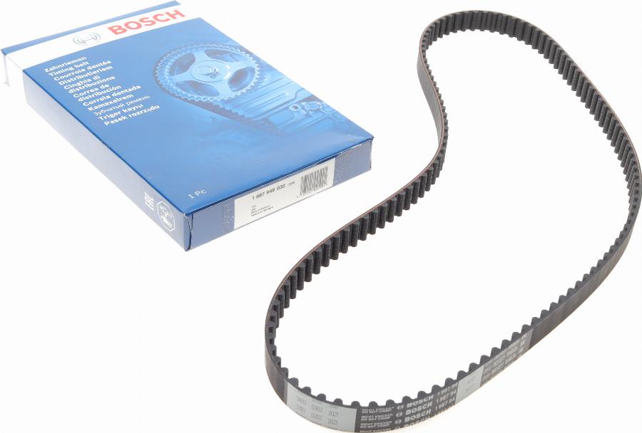 BOSCH 1 987 949 032 - Cinghia dentata www.autoricambit.com