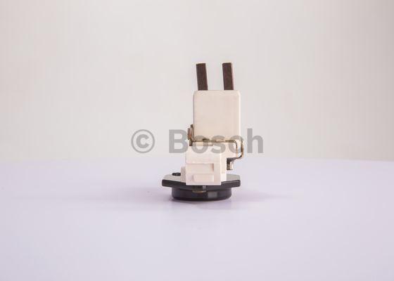 BOSCH 1 197 311 523 - Regolatore di tensione del generatore www.autoricambit.com