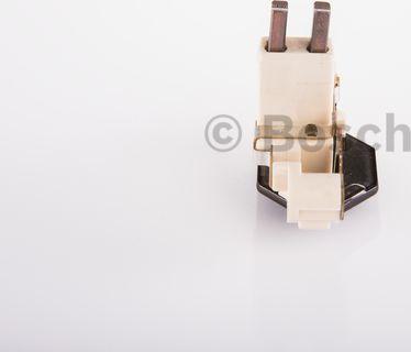 BOSCH 1 197 311 522 - Regolatore di tensione del generatore www.autoricambit.com