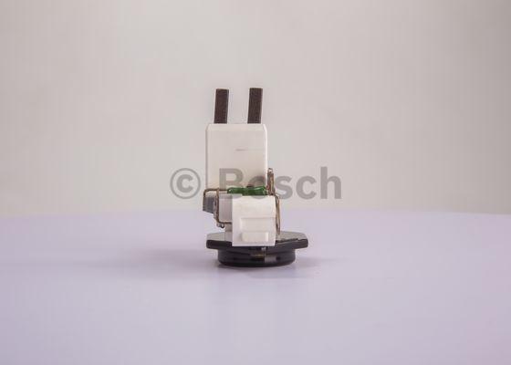 BOSCH 1 197 311 242 - Regolatore di tensione del generatore www.autoricambit.com