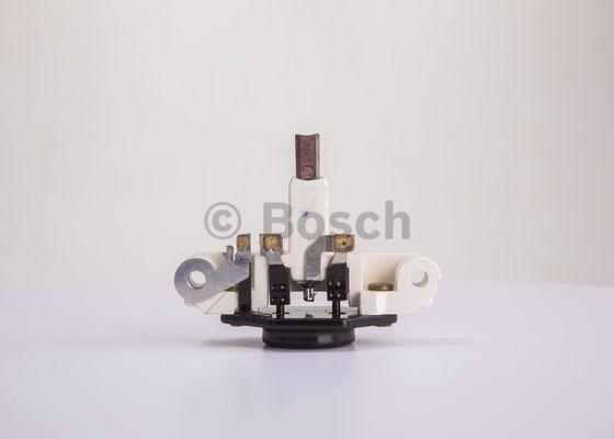 BOSCH 1 197 311 235 - Regolatore di tensione del generatore www.autoricambit.com