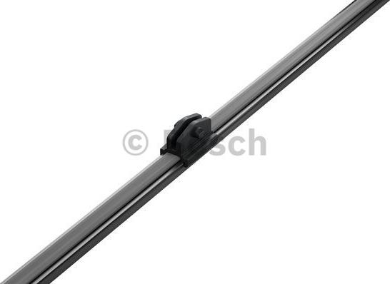 BOSCH 3 397 008 635 - Spazzola tergi www.autoricambit.com