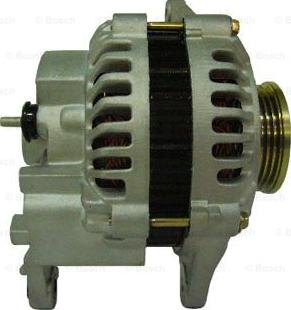 BOSCH F 042 303 030 - Alternatore www.autoricambit.com