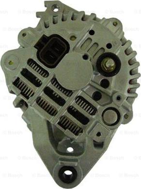 BOSCH F 042 303 030 - Alternatore www.autoricambit.com